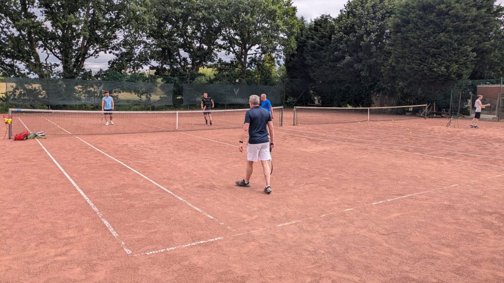 Sunday afternoon Social Tennis
